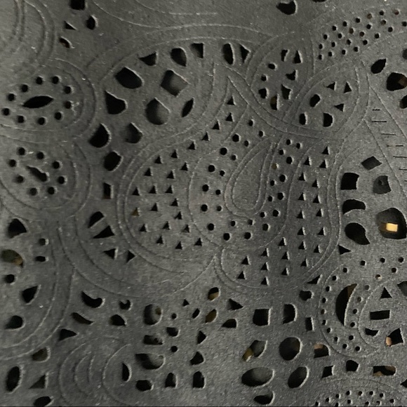 BB Dakota Women's Tasia Eyelet Faux Suede Black Top - Medium - New With Tags - Picture 11 of 11